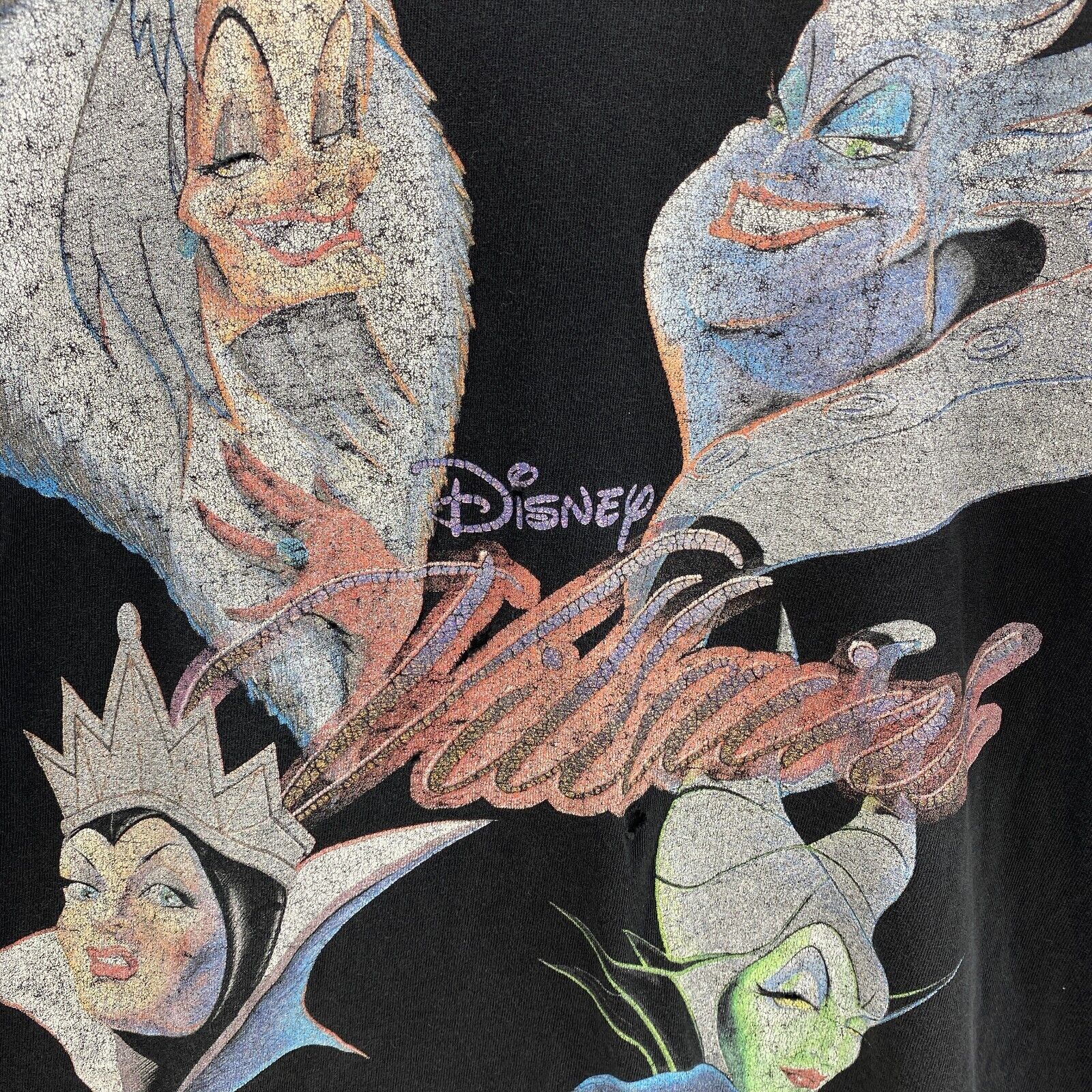 Disney Villains Evil Queen Maleficent Ursula Cruella Black T-shirt Size L