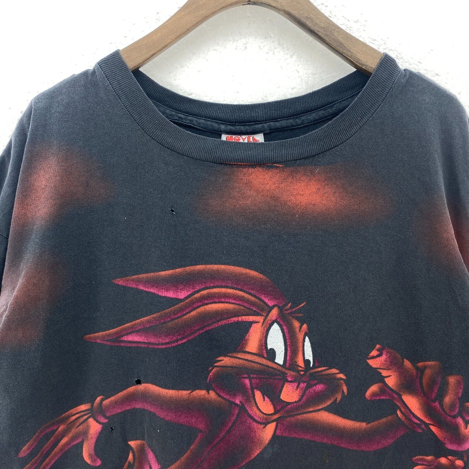 1996 Warner Bros Novel Teez Bugs Bunny Gray T-shirt Size XL All Over Print