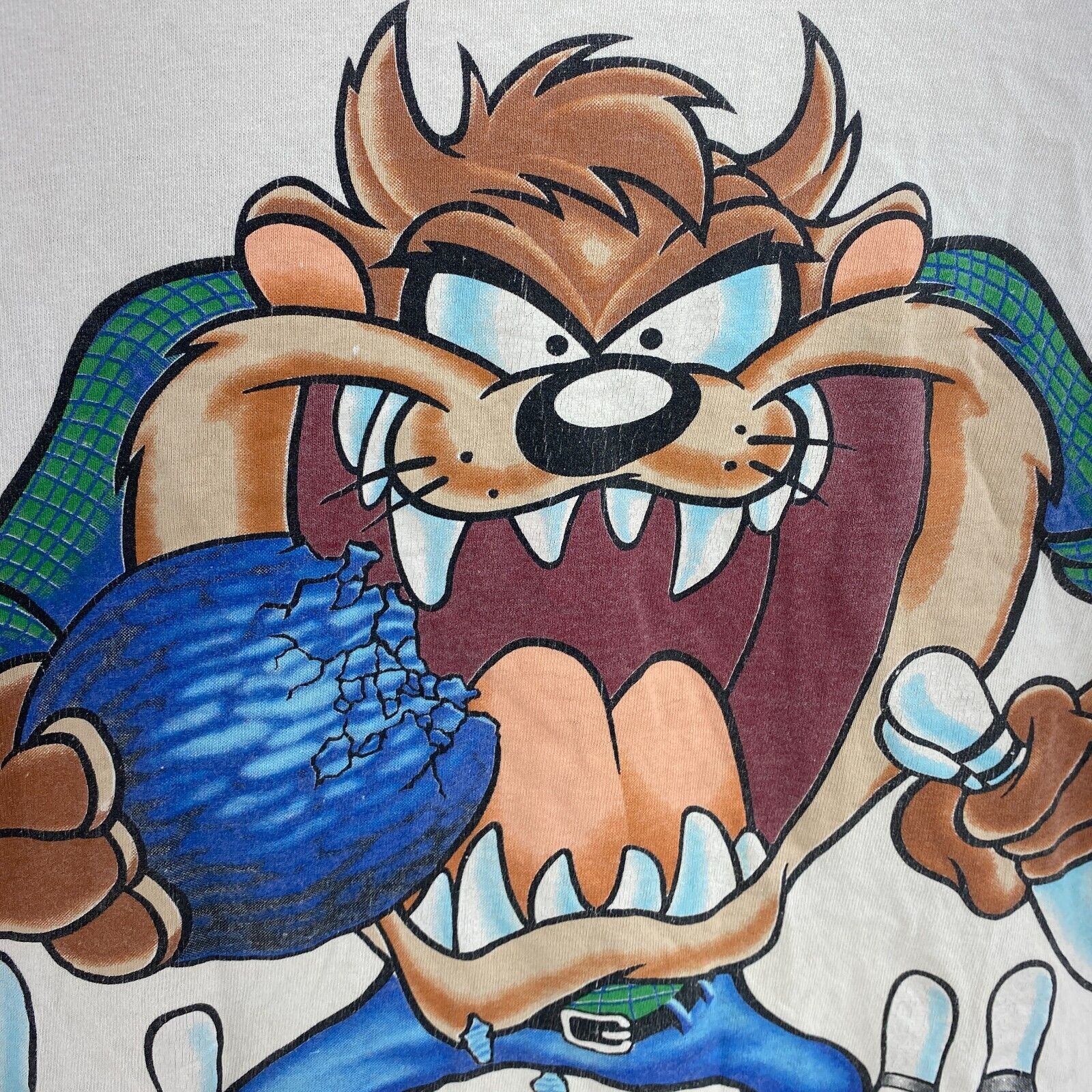 Tasmanian Devil Bowling 1995 Front and Back Print T-shirt Size L White