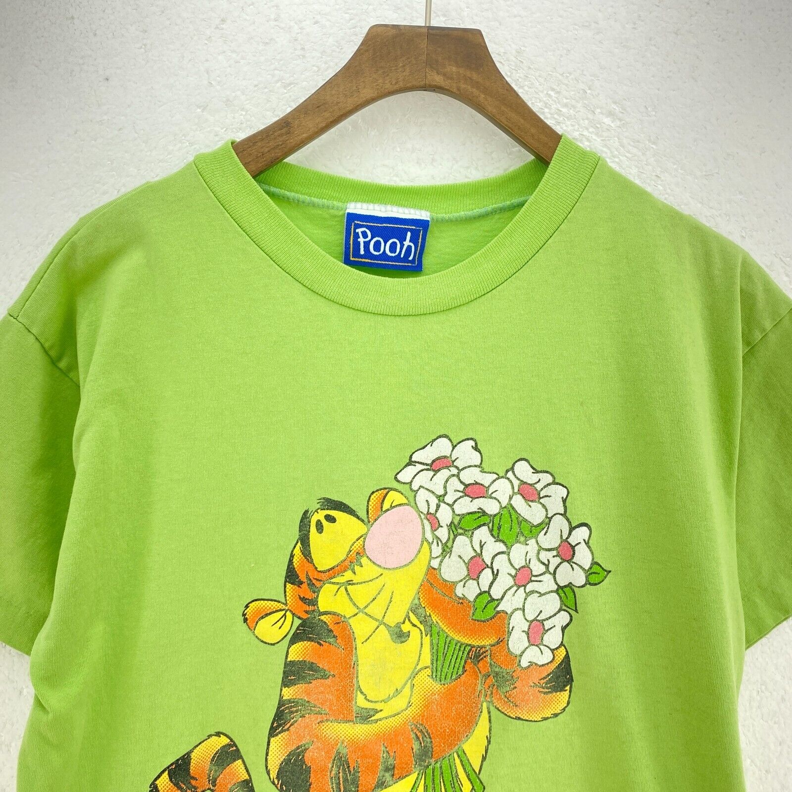 Disney Winnie The Pooh Tigger Green T-shirt Size S Graphic Print