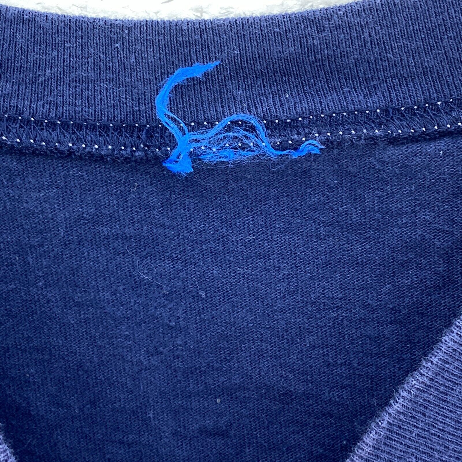 Vintage Disney Winnie The Pooh Hunny Navy Blue V-Neck T-shirt Size L