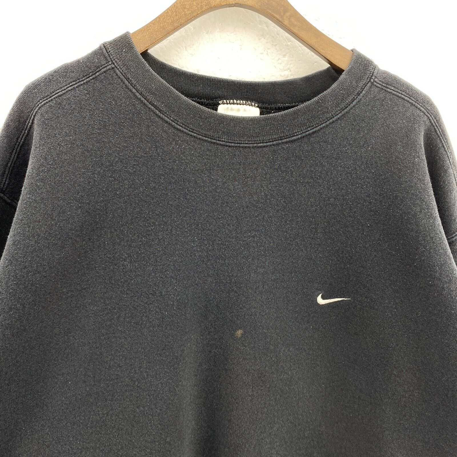 Nike Swoosh Check Embroidered Black Sweatshirt Size XL Crewneck