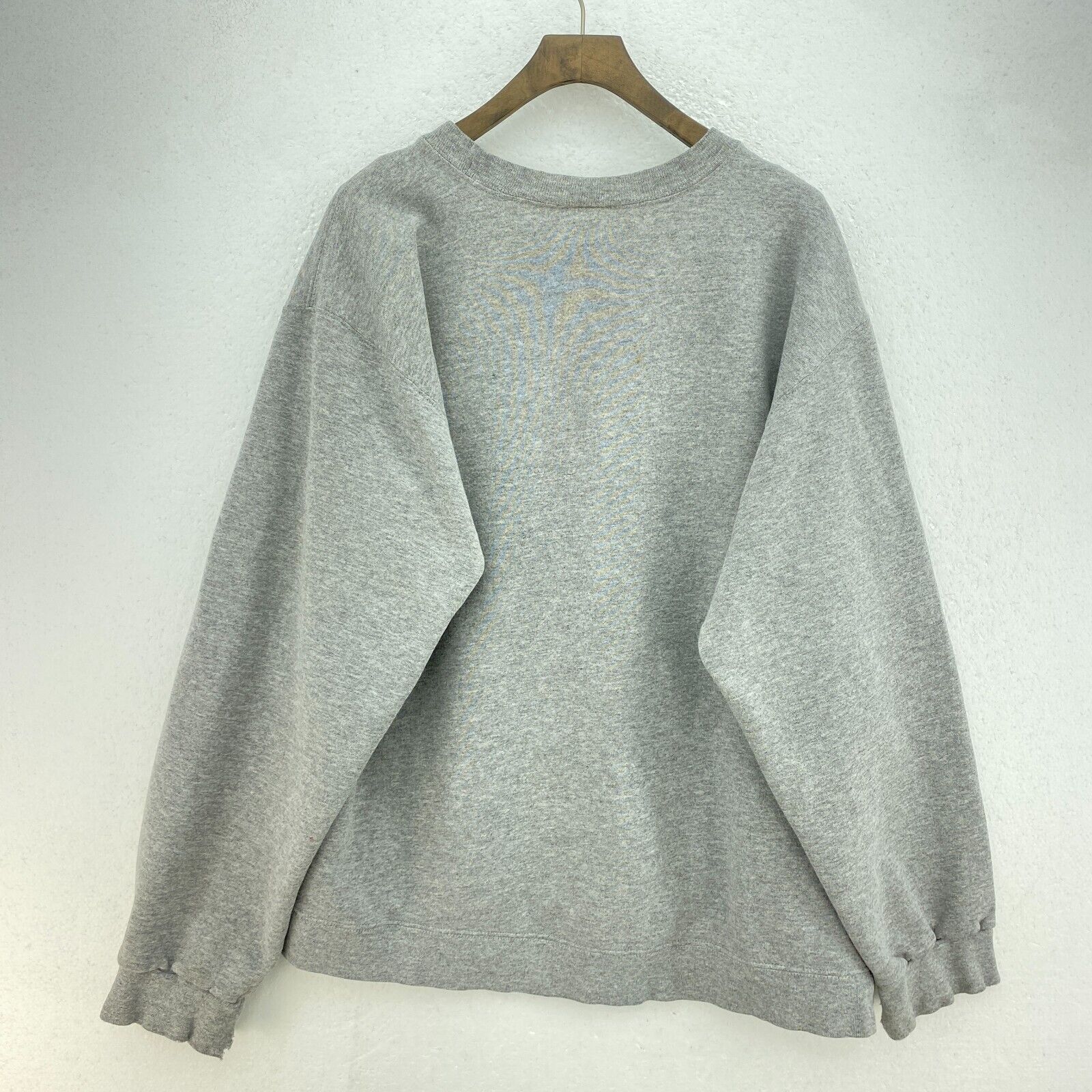 Nike Swoosh Embroidered Sweatshirt Size XL Gray Crewneck