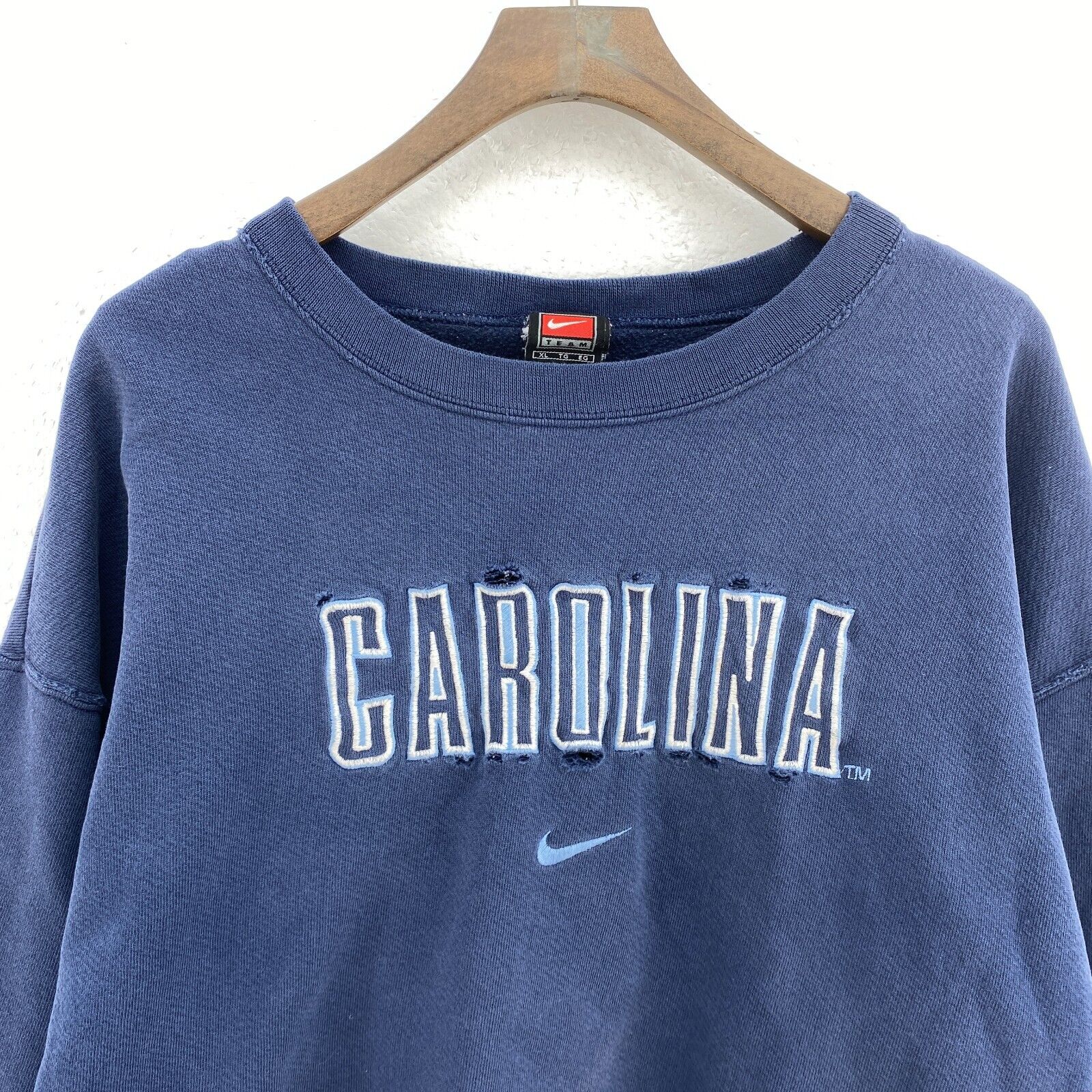 Nike Center Swoosh College Carolina Tar Heels Blue Distressed Sweatshirt Size XL
