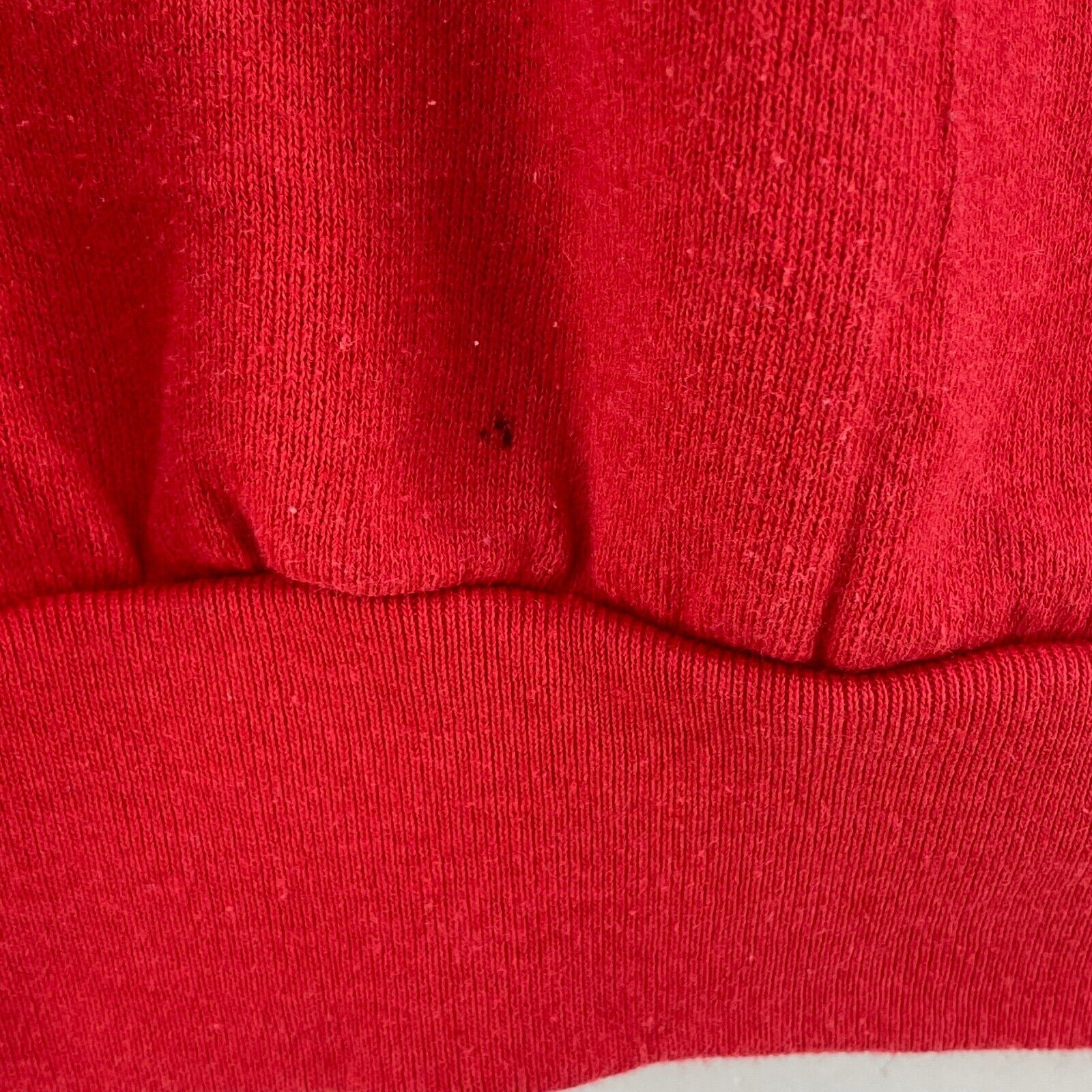 Heaven And Nature Sing Christmas Red Sweatshirt Size M Crewneck