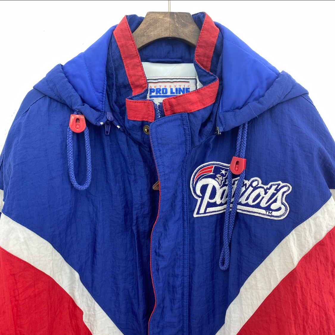 Pro Line Apex One New England Patriots Insulated Blue Jacket Size M
