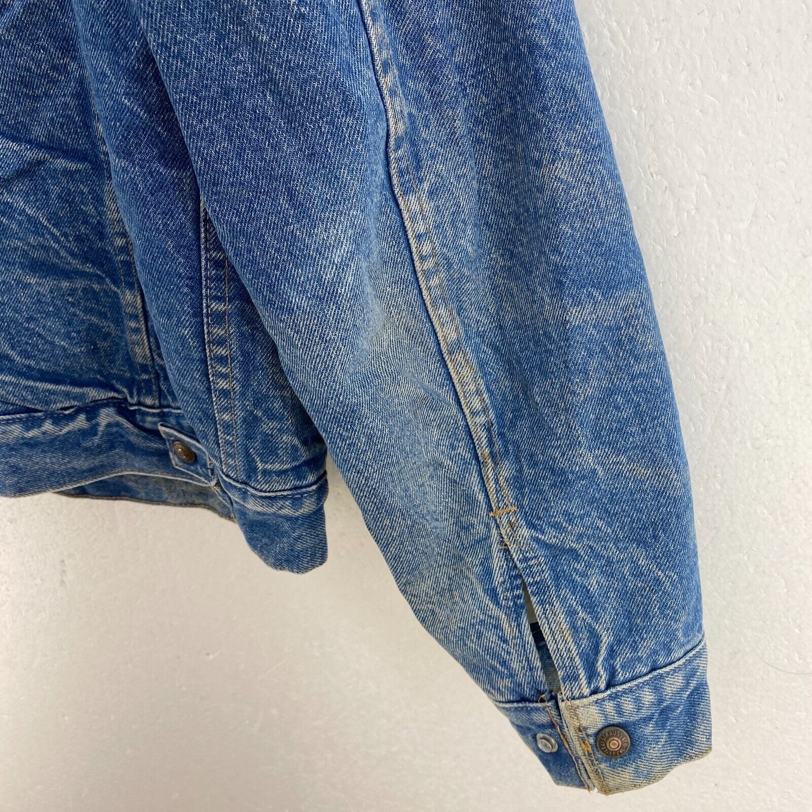 Levi's Sherpa Denim Jacket Size 42 Blue Medium Wash Snap Up