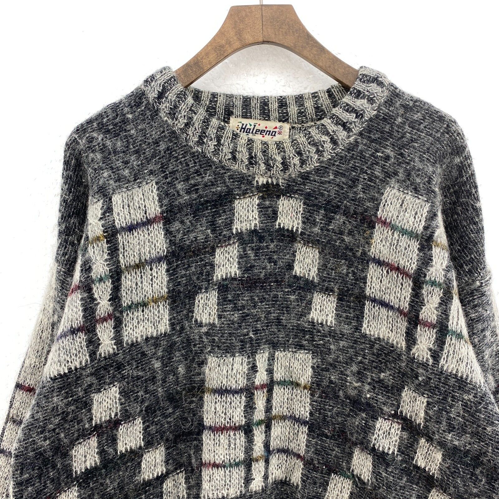 Vintage Mohair Gray Sweater Size M Geometric Pattern Crew Neck