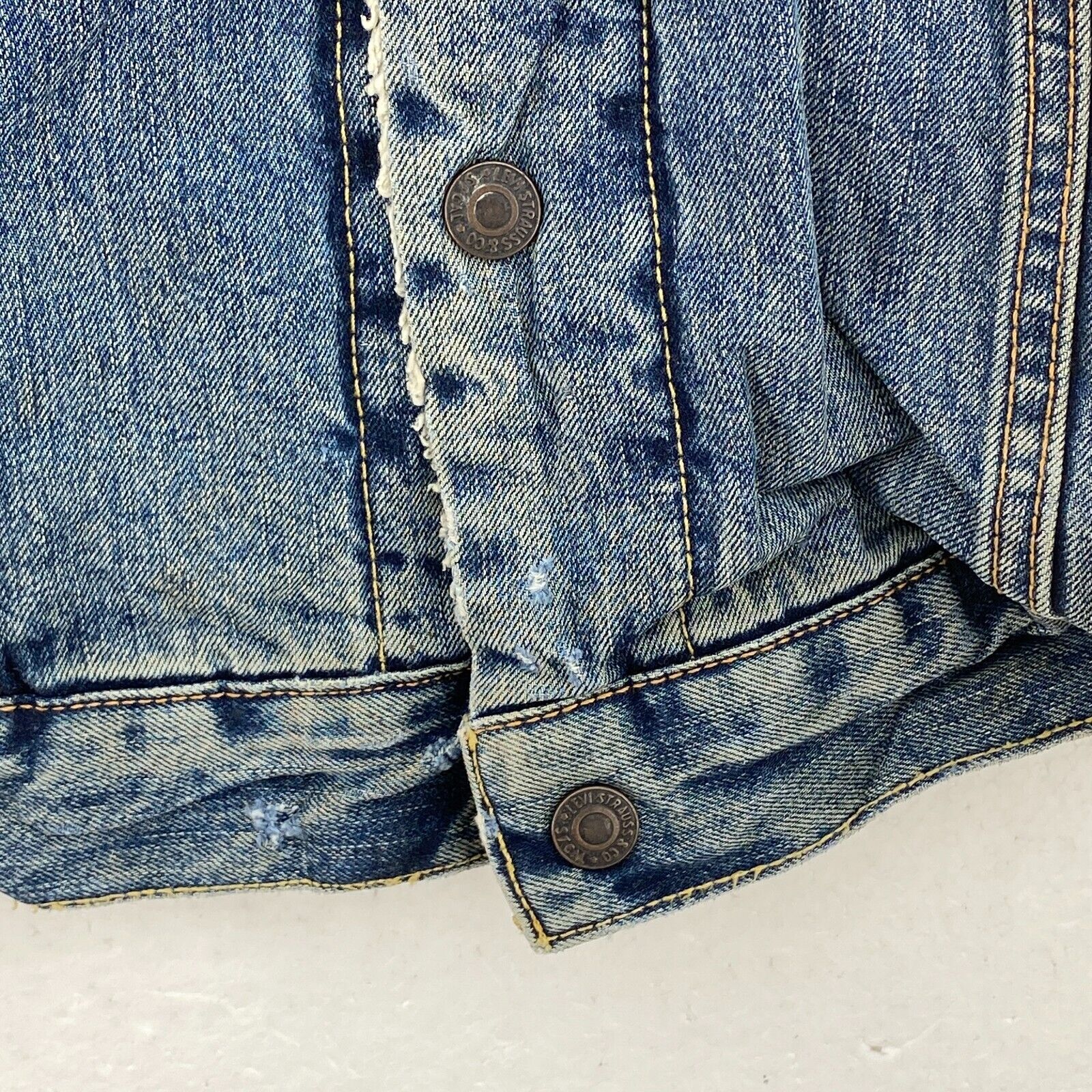 Levi Strauss Sherpa Lined Button Up Medium Wash Blue Denim Jacket Size XL