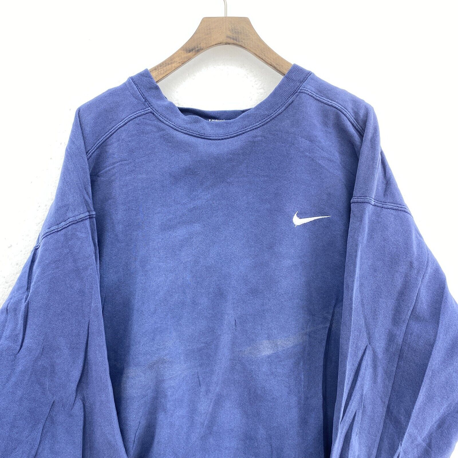 Nike Swoosh Logo Crew Neck Navy Blue Sweatshirt Size M
