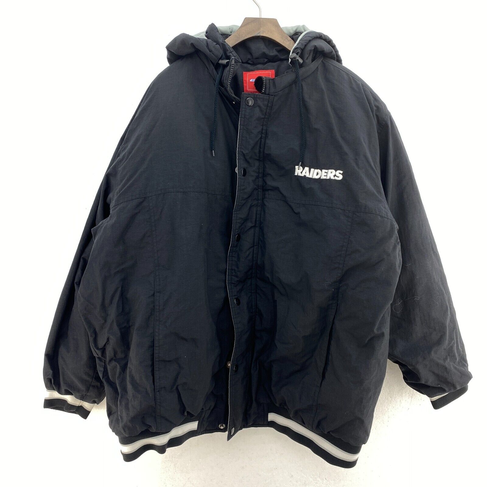 Vintage Reebok Oakland Raiders NFL Black Full Zip Insulated Jacket Size XL