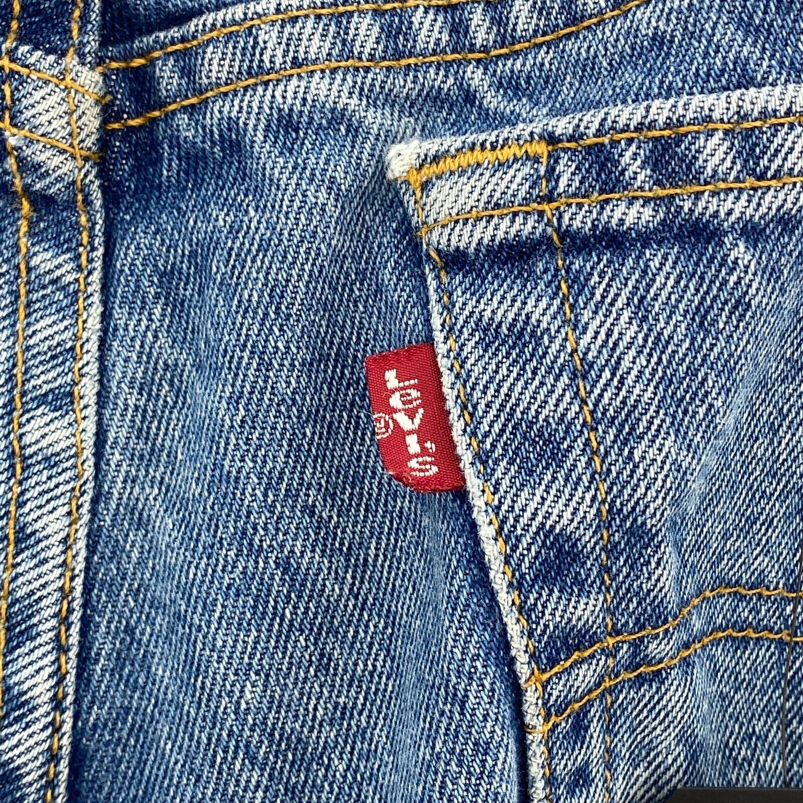 Levi's 550 Relax Fit Straight Jeans Medium Wash Blue Size 34
