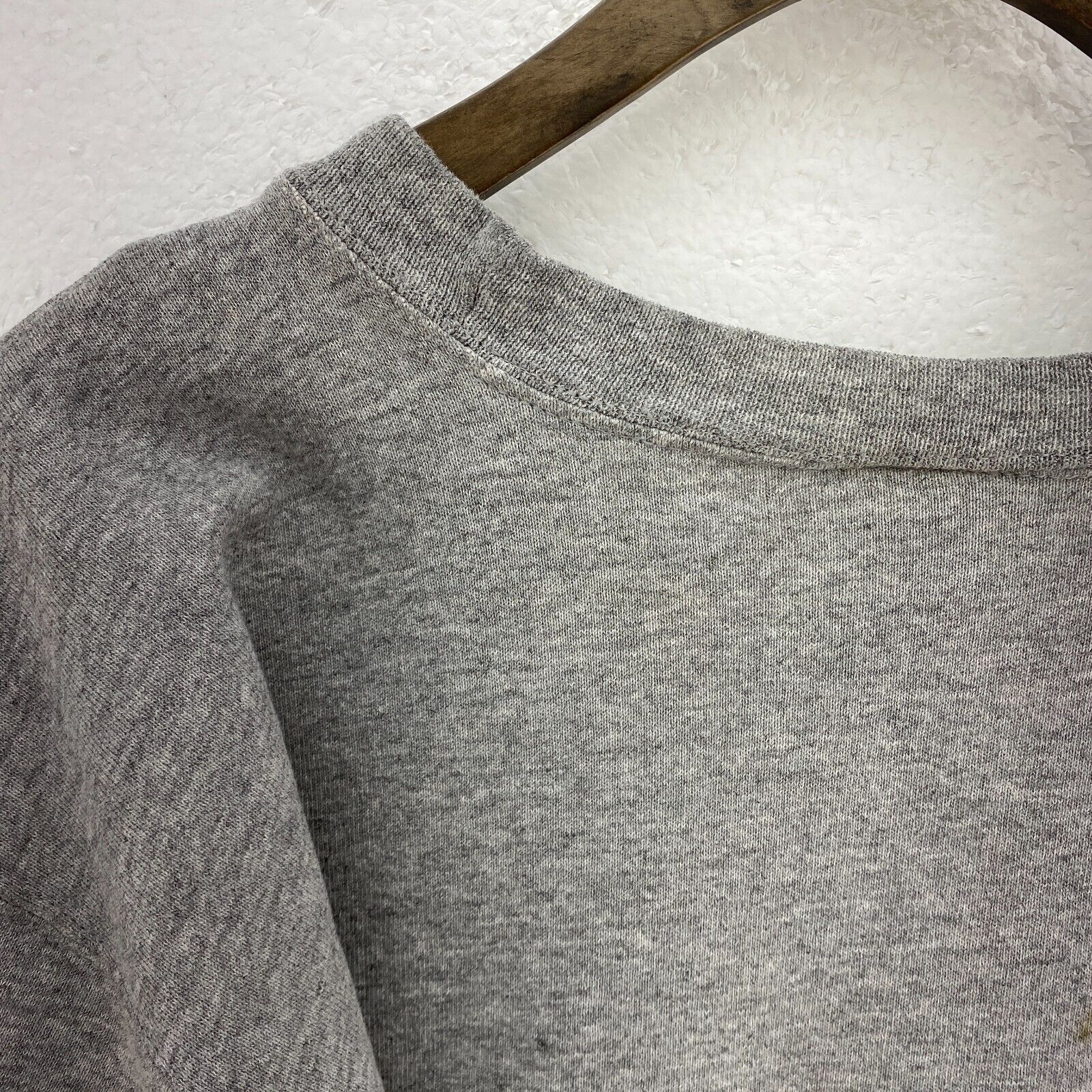 Nike Swoosh Embroidered Sweatshirt Size XL Gray Crewneck
