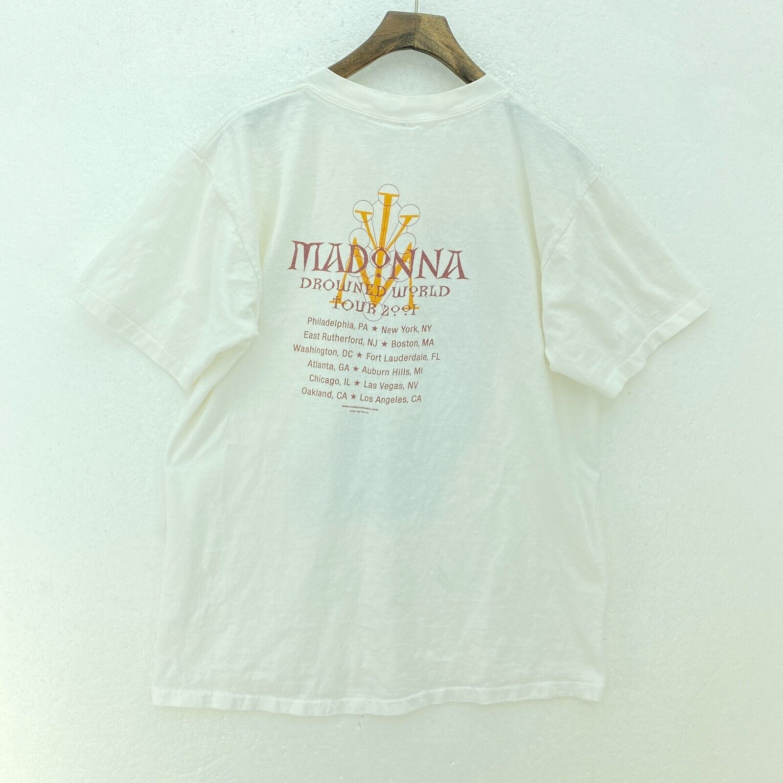 Madonna 2001 Drowned World Tour 2001 White T-shirt Size M Single Stitch