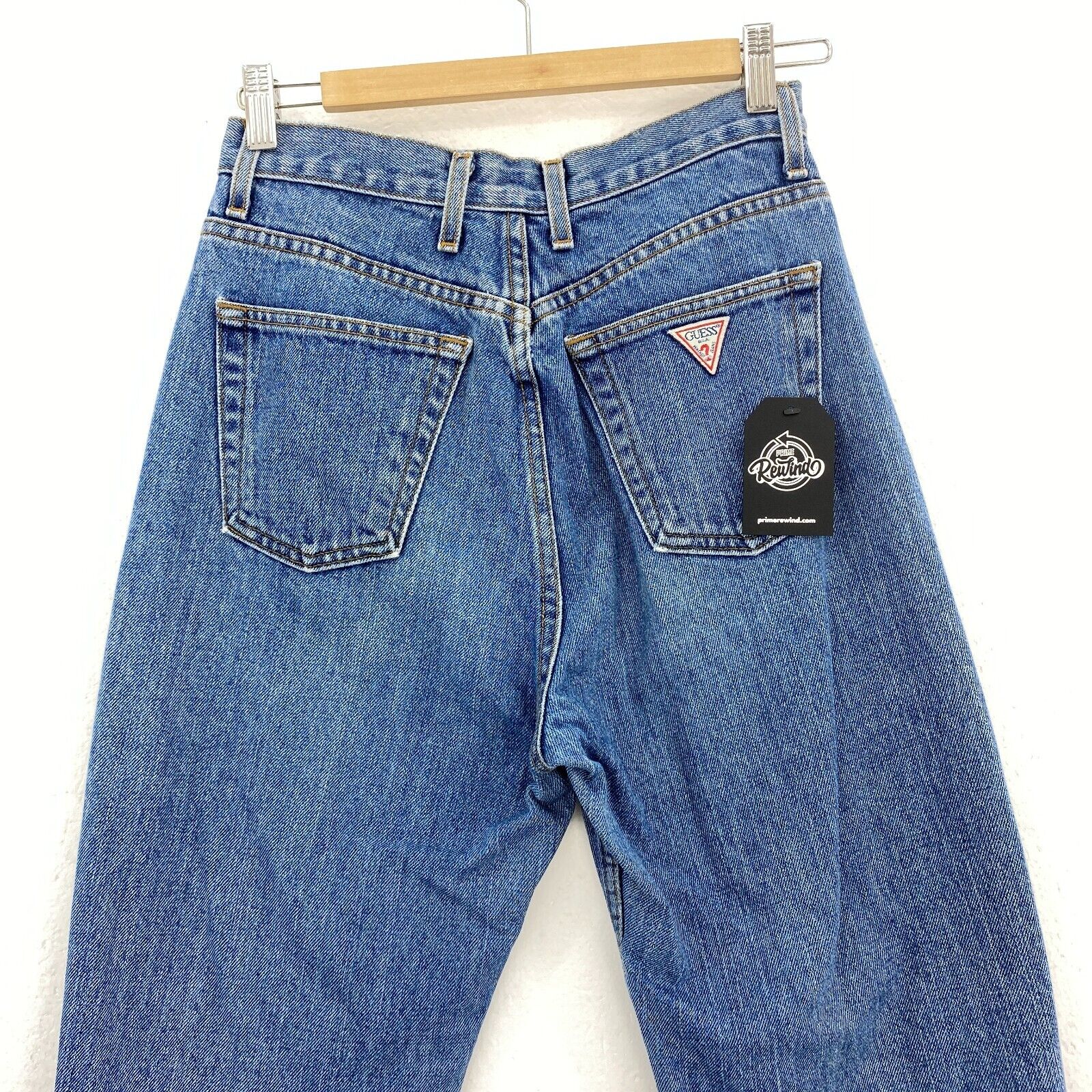 Guess Vintage Medium Wash Blue Slim Straight Jeans Size 28 x 29
