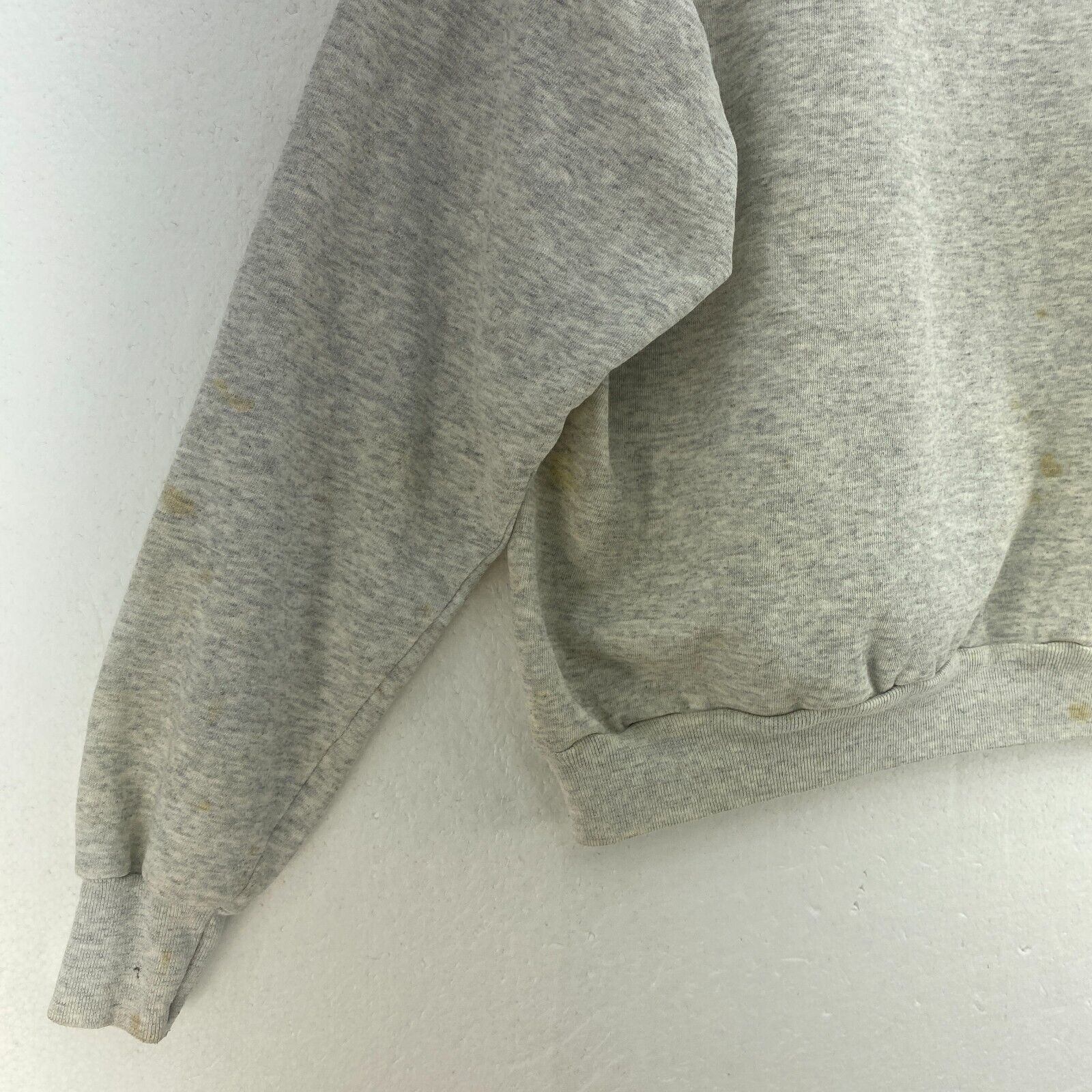 Warner Bros Happy Holidays Tweety Bugs Bunny 1994 Gray Sweatshirt Size L