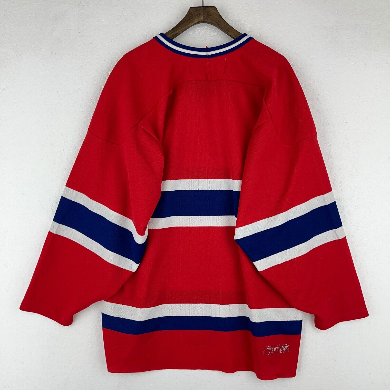 Vintage CCM Montreal Canadiens 1980s NHL Red Jersey Size L