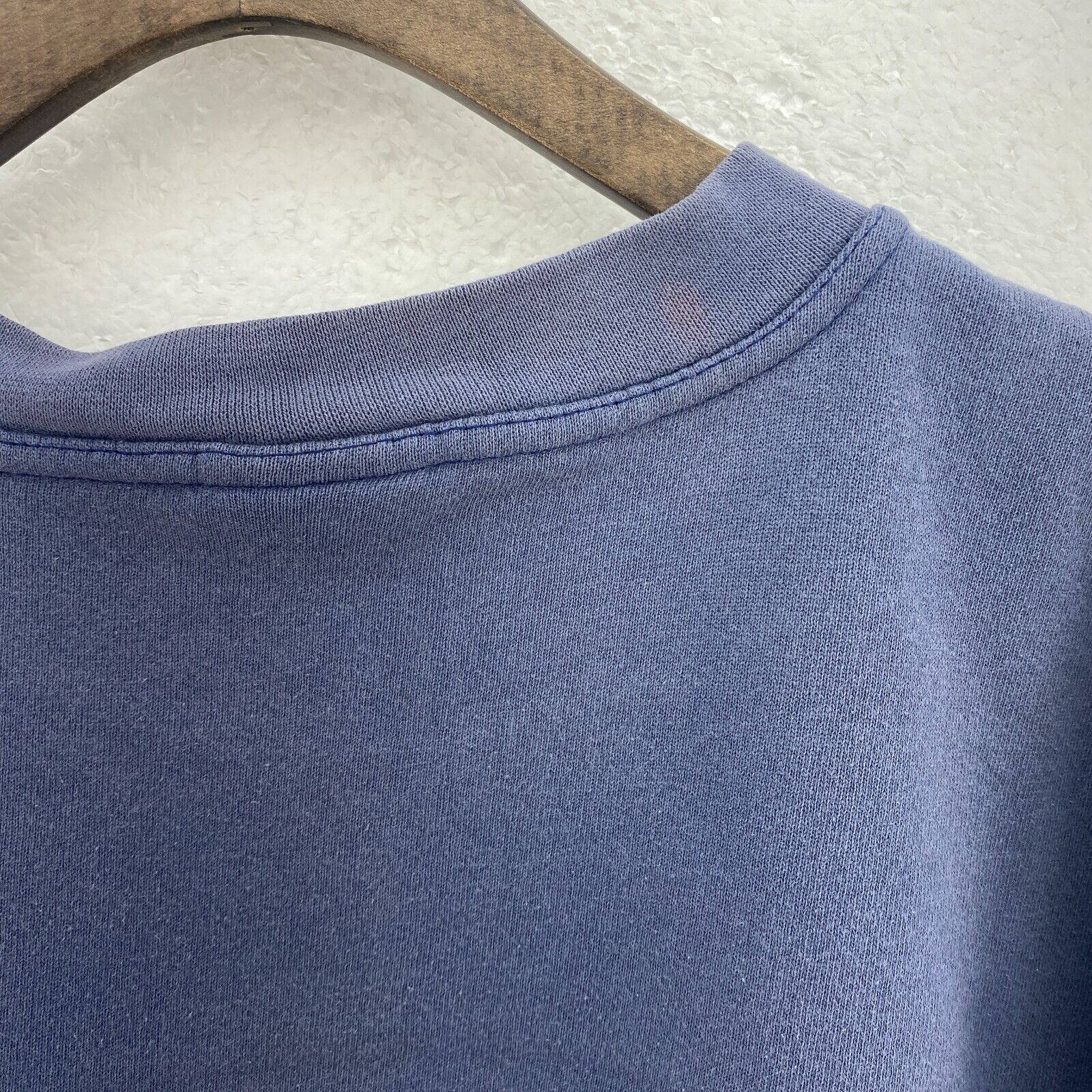 Nike Small Logo Embroidered Blue Sweatshirt Size L Crewneck