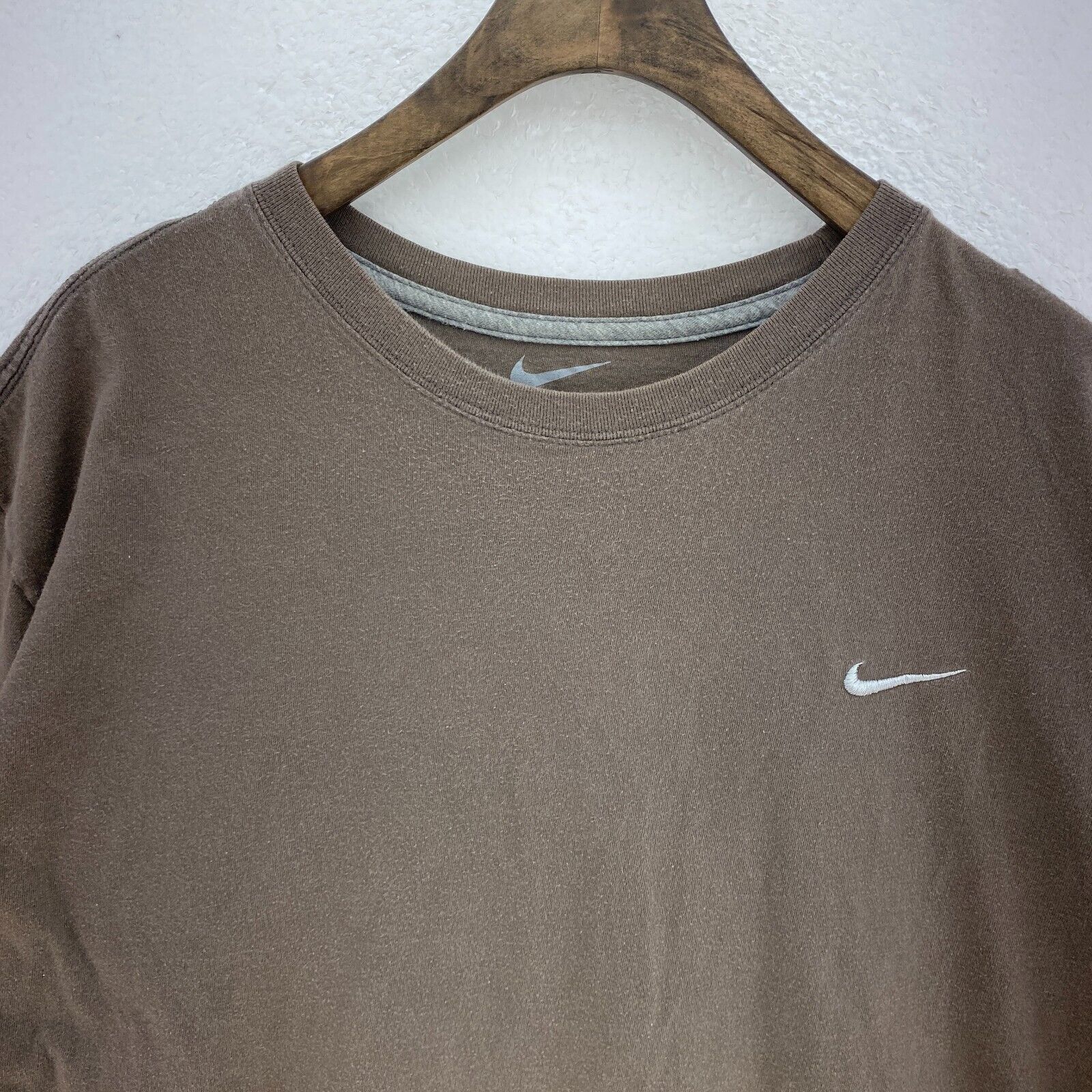 Nike Swoosh Logo Embroidered T-shirt Size XXL Earthtone Green