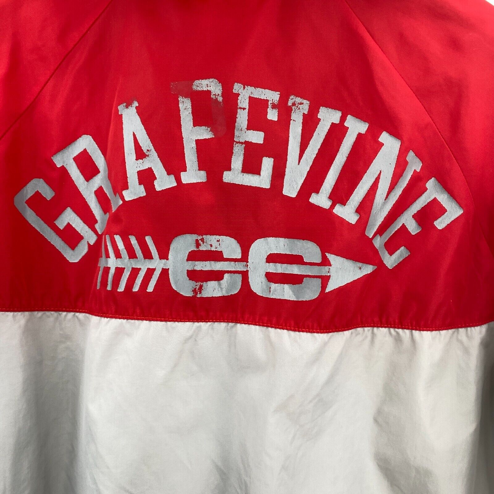 Nike Red Light Windbreaker Jacket Size L Grafevine
