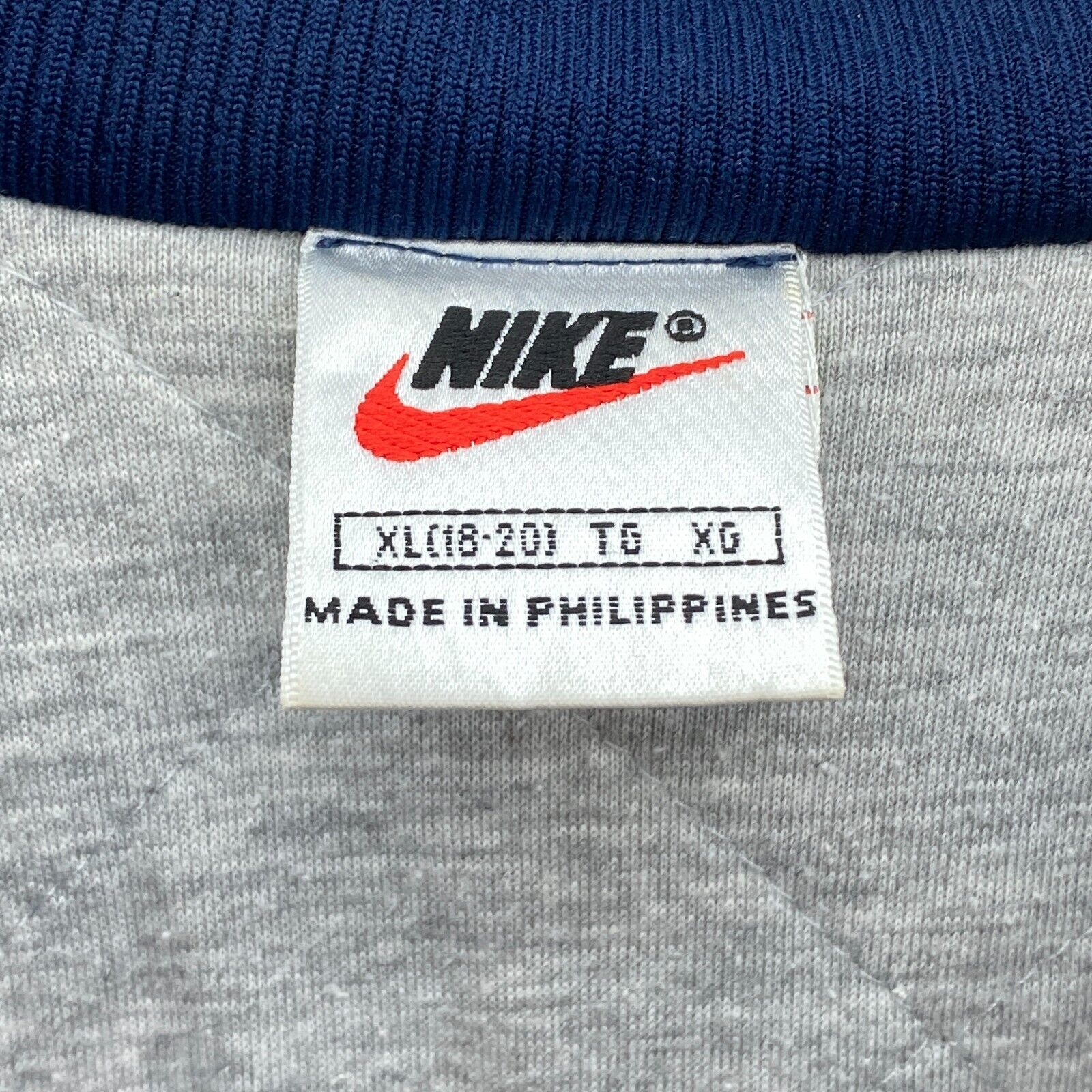 Nike Swoosh Snapped Navy Blue Red Raglan Sleeve Bomber Jacket Size XL