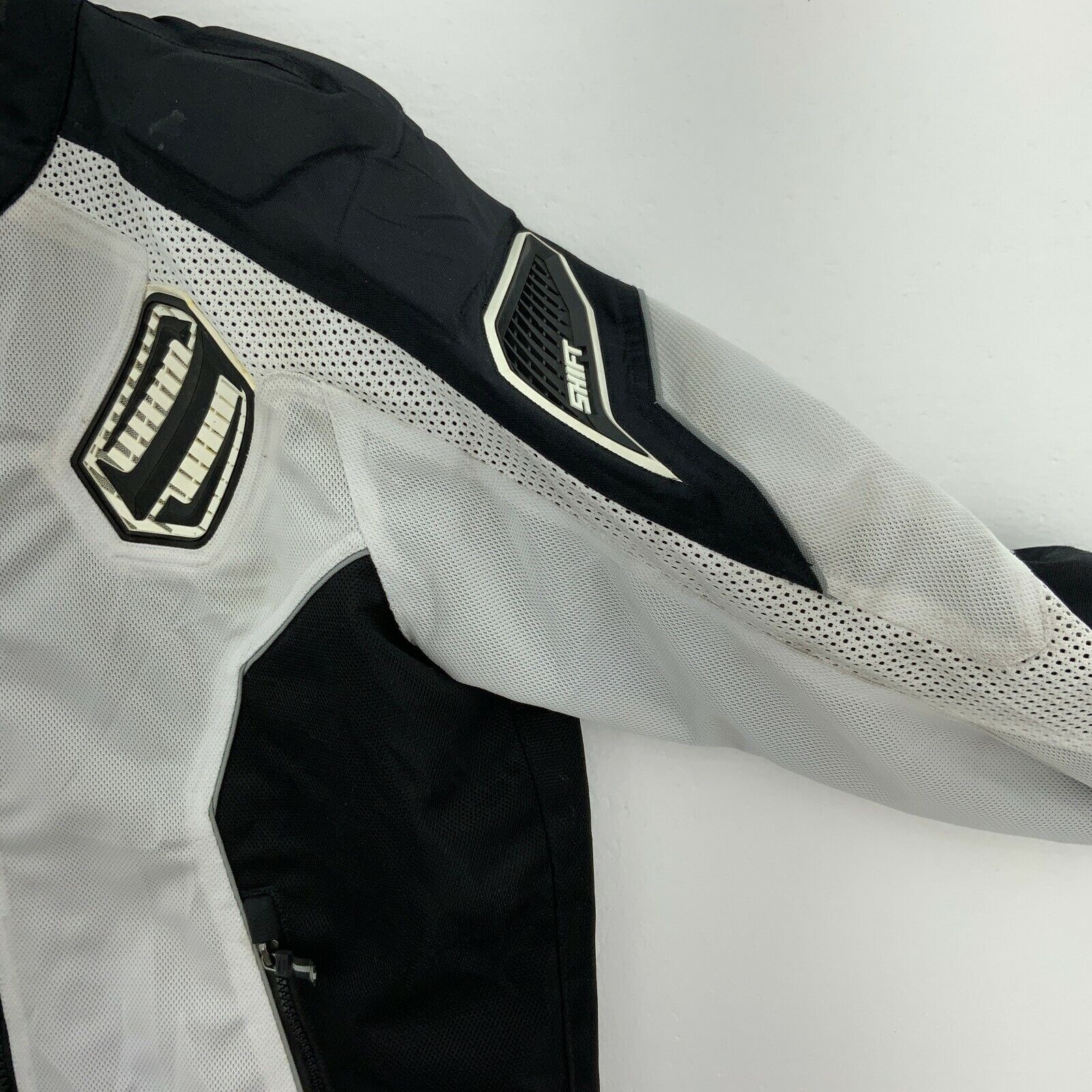 SHIFT Biker Jacket Black White Size M Missing Lining Armoured Elbow & Shoulder