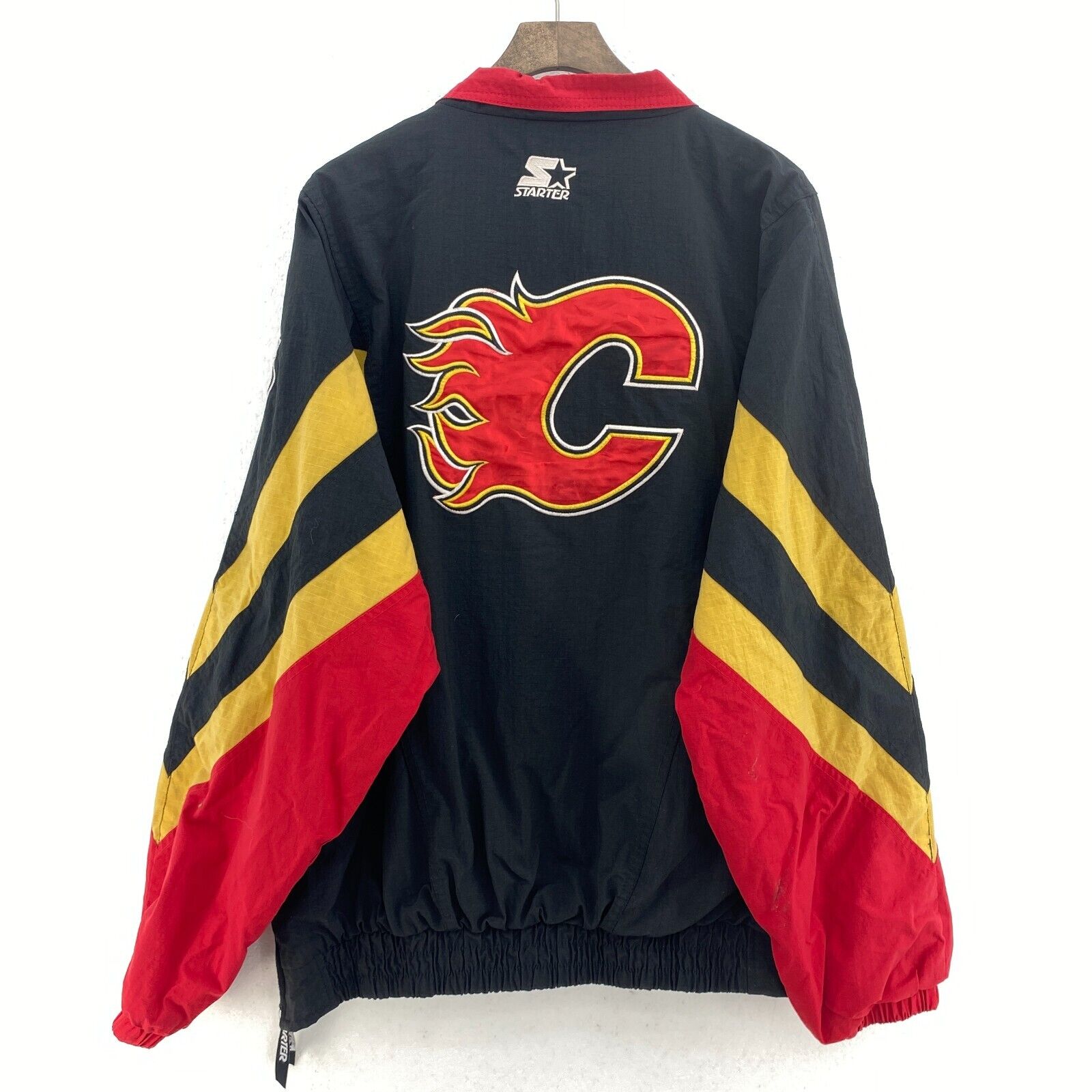 Starter Calgary Flames Half Zip Black Insulated Pullover Jacket Size XL