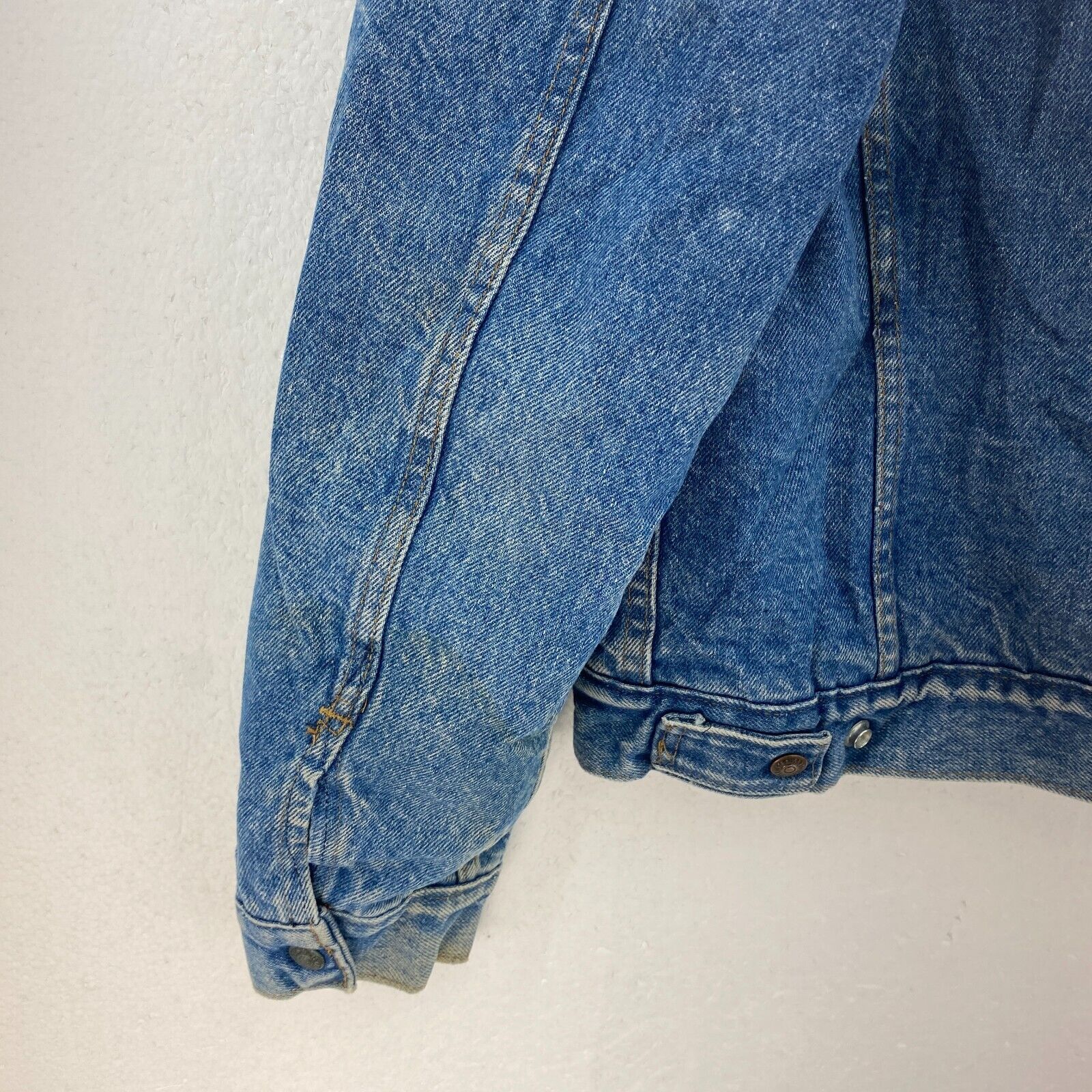 Levi's Orange Tab Sherpa Denim Blue Medium Wash Size 40 Snap Up