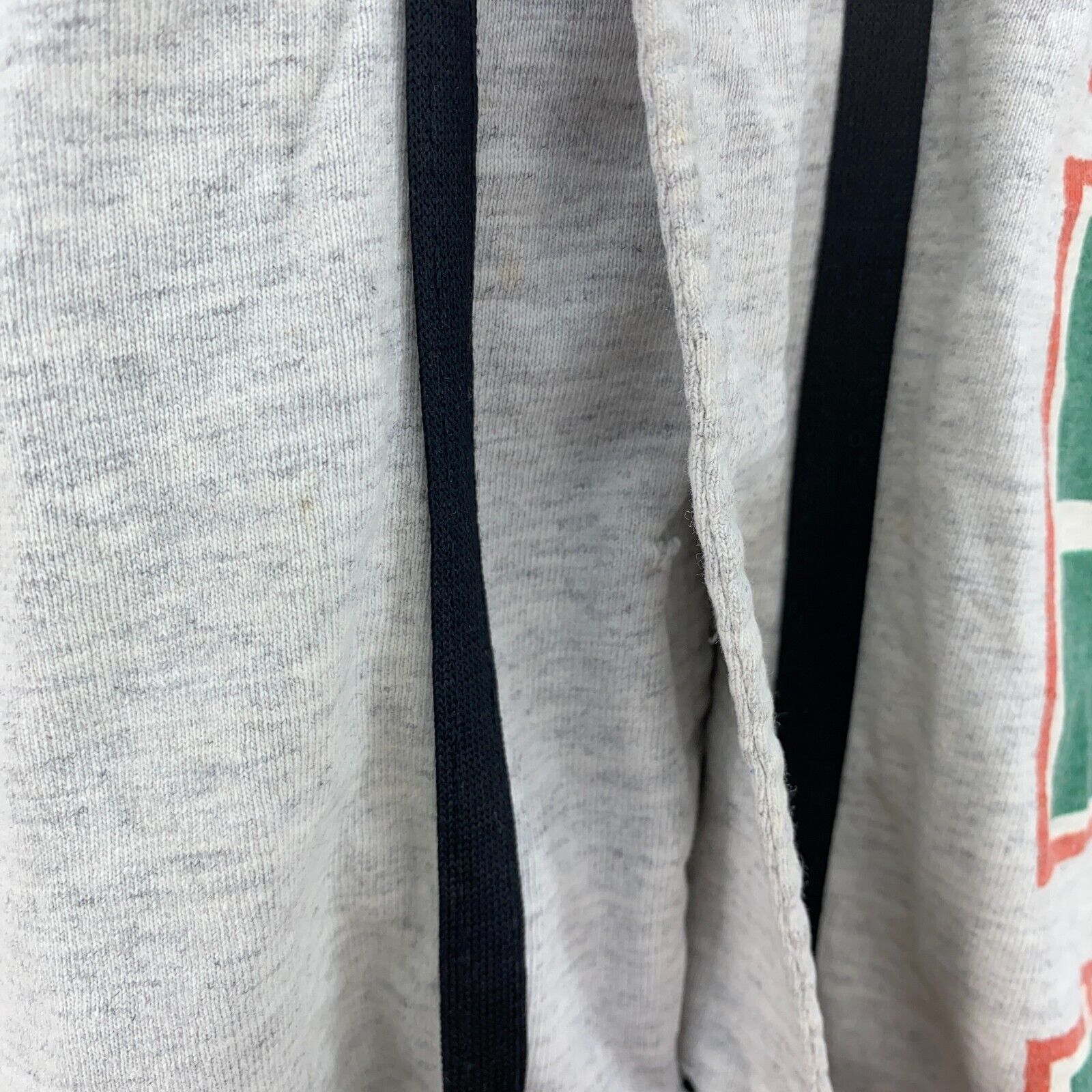 Vintage Miami Hurricanes NCAA Snap-Up Logo Gray T-shirt Size M