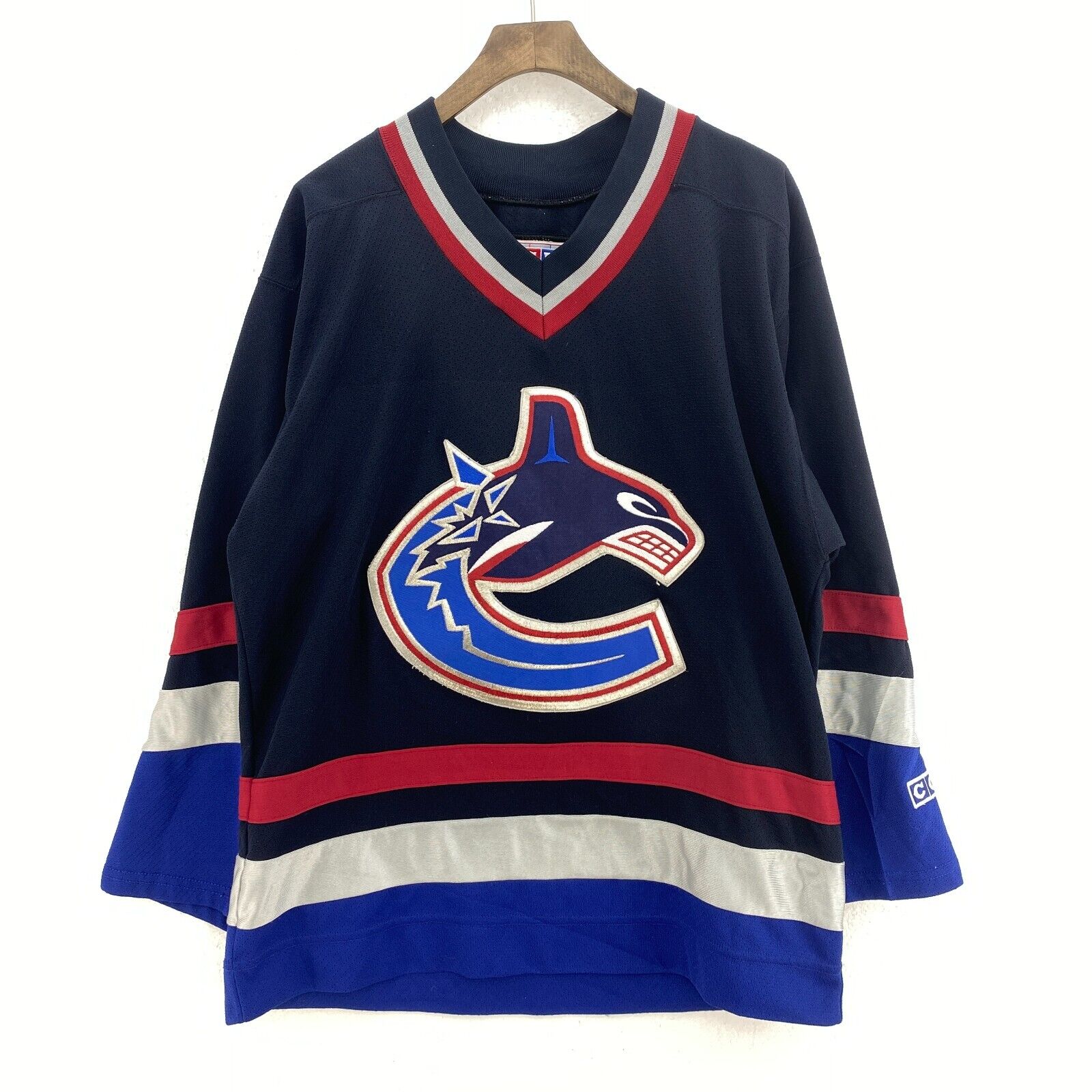 Vintage CCM Vancouver Canucks NHL Black Jersey Size M
