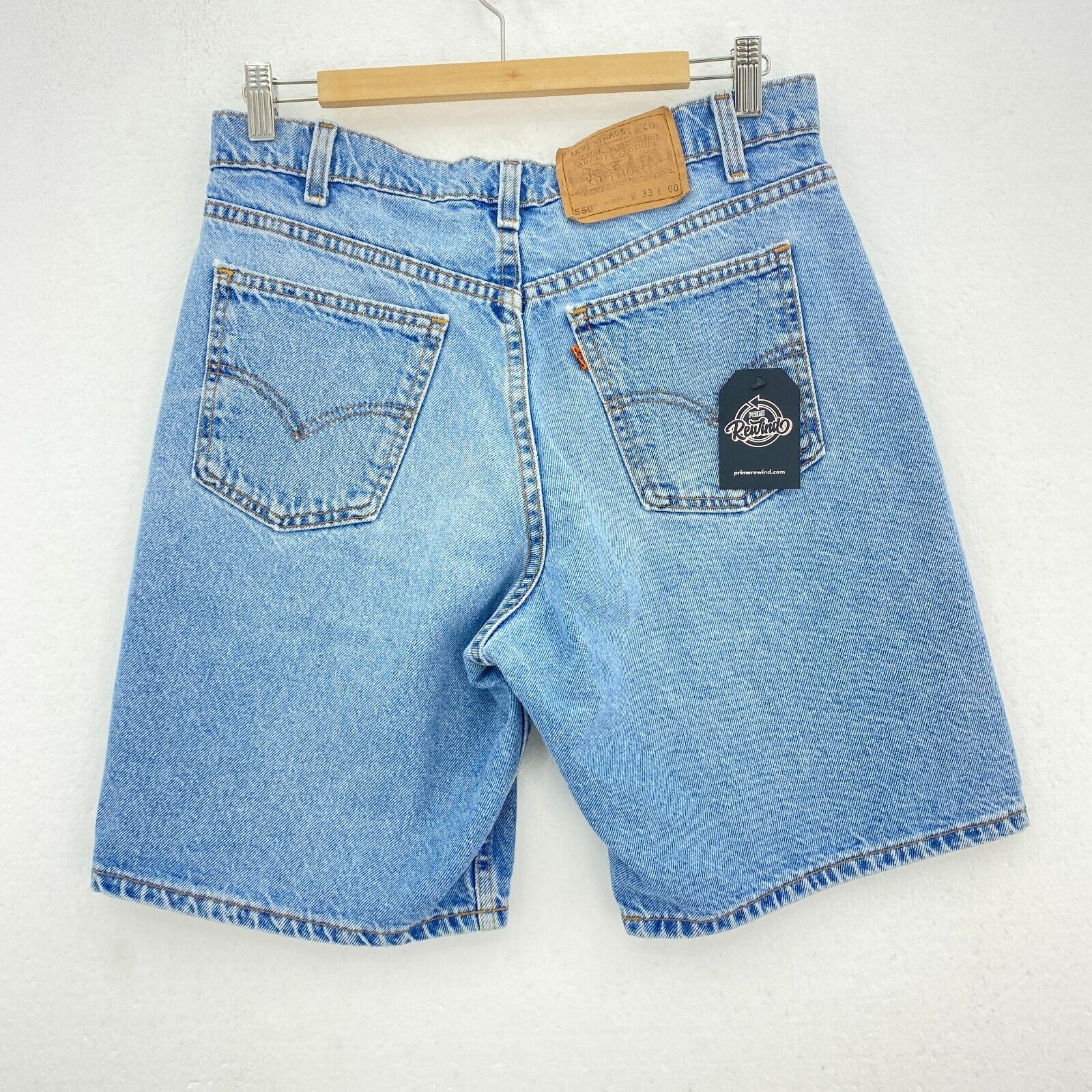 Levi's 550 Orange Tab Relax Fit Light Wash Blue Denim Shorts Size 33